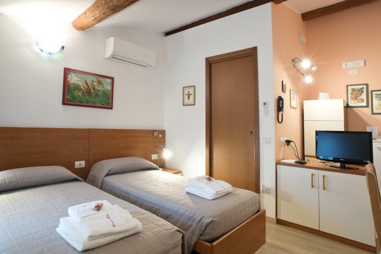 B&B La Casa Di Rosa Vago Екстер'єр фото