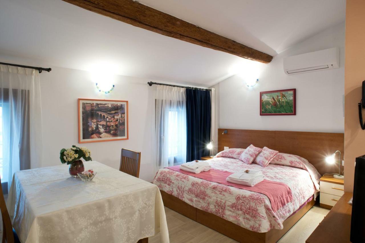 B&B La Casa Di Rosa Vago Екстер'єр фото